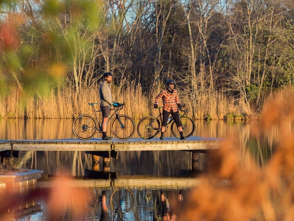 Fuji Jari Carbon 1.3 Gravel Bike 2022 5 Fuji Jari Carbon 1.3 Gravel Bike 2022 - Image 3