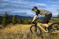 Fuji Rakan LT 1.5 29R Fullsuspension Mountain Bike 2022 -Mountain Bikes Shop fuji rakan lt 1 5 29r fullsuspension mountain bike 2022 03 ml