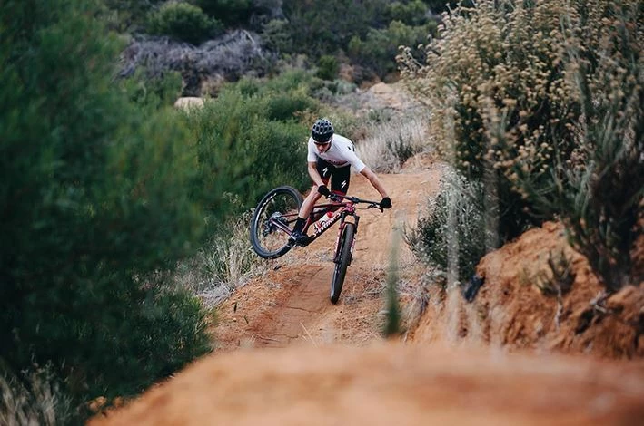 Specialized Enduro Expert 29R Fullsuspension Mountain Bike 6 Specialized Enduro Expert 29R Fullsuspension Mountain Bike - Image 4