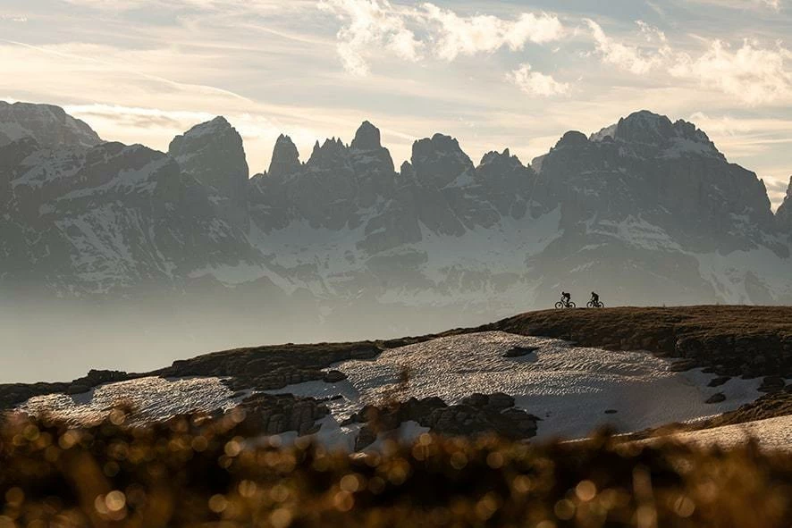 Specialized Epic Evo Comp Carbon 29R Fullsuspension Mountain Bike 2022 7 Specialized Epic Evo Comp Carbon 29R Fullsuspension Mountain Bike 2022 - Image 5