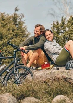 Vsf-fahrradmanufaktur Vsf Fahrradmanufaktur T-100 Shimano Alivio 27-G V-Brake Trekking Bike 2022 -Mountain Bikes Shop vsf fahrradmanufaktur t 100 trekking bike 2022 10 ml